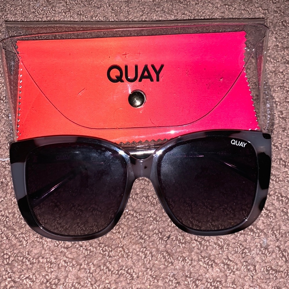 QUAY EVER AFTERS